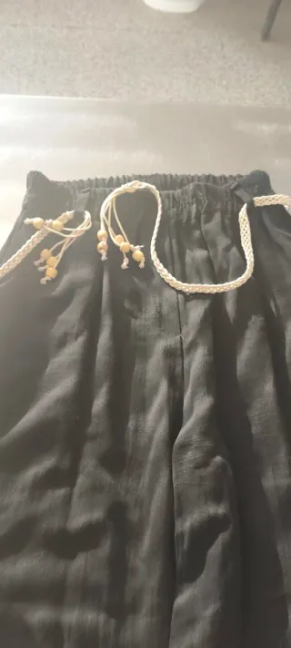 Conjunto negro con detalles