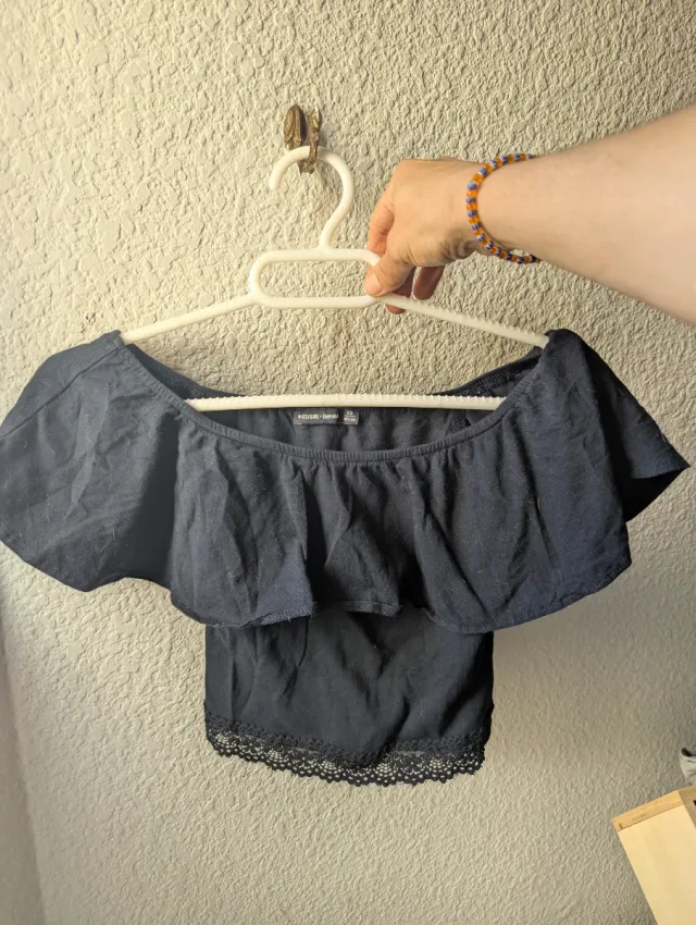 Top Hombros Descubiertos Negro