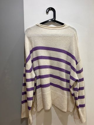 Jersey de punto con rayas lila