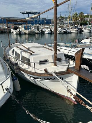 Llaut Menorquín 30 Cabinada