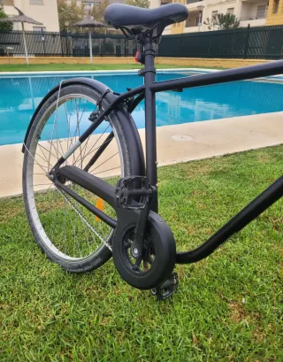 ❗️❗️OFERTA❗️❗️
Bicicleta Elops 100 28" 
Negra