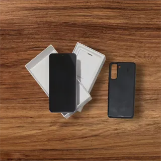 Samsung Galaxy S21 FE + Funda Negra