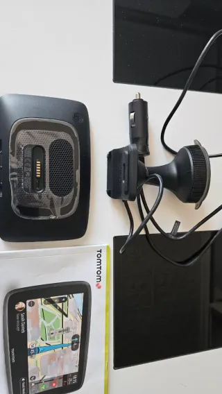 Navegador GPS TomTom GO