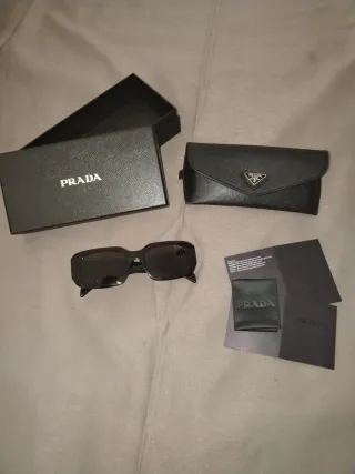 Occhiali Prada Neri