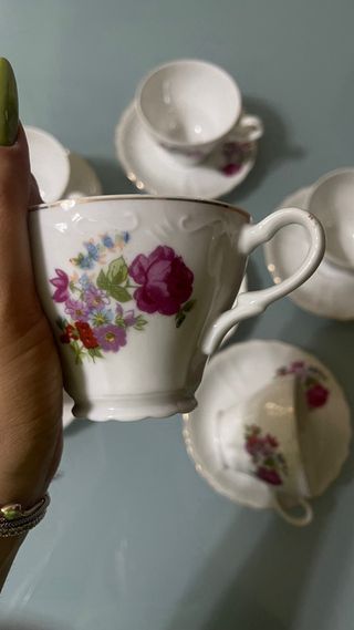 Set 6 Tazze e Piattini Stile Bridgerton