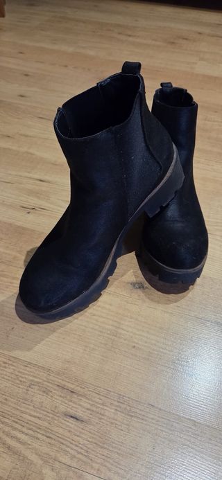 Botas Mustan negras