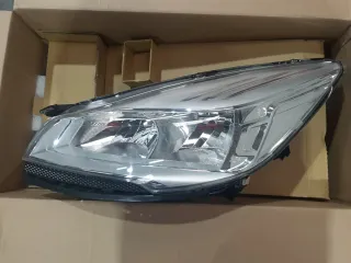 Faro delantero Ford Kuga