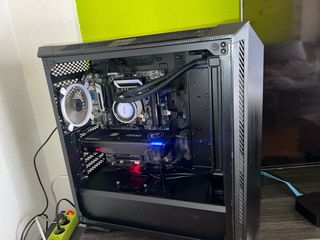 PC Gaming MSI i7 5820k AMD Vega 56