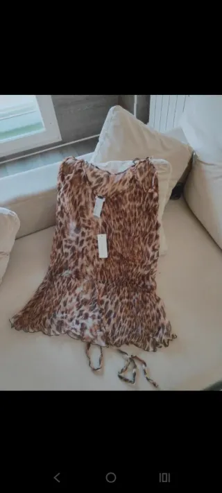 Camisón corto de encaje