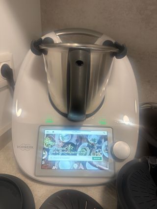 Thermomix TM6 con accesorios+maleta de transporte 