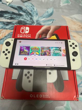 Nintendo Switch OLED bianco