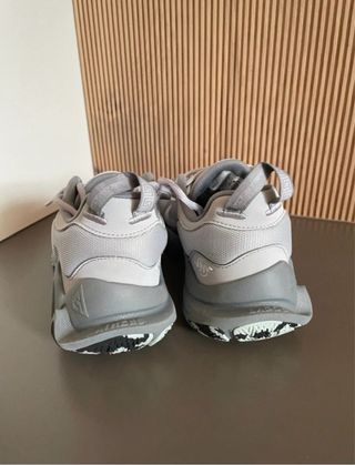 Nike Giannis taglia 40 grigio multicolore