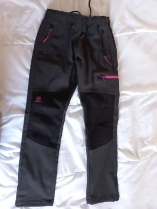 Pantalón niña trekking gris y rosa