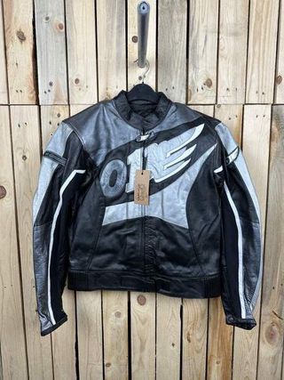 CHAQUETA T-M DE MOTO O1E NEGRA 1
