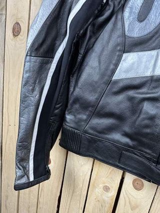 CHAQUETA T-M DE MOTO O1E NEGRA 1