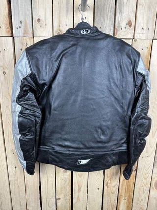CHAQUETA T-M DE MOTO O1E NEGRA 1