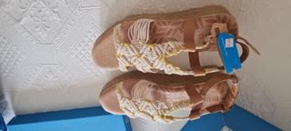 Sandalias Mustang cuña rafia verano beige/amarillo