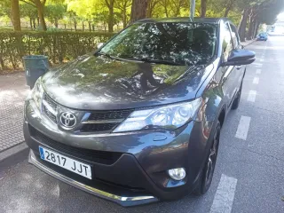 Toyota RAV4 2015