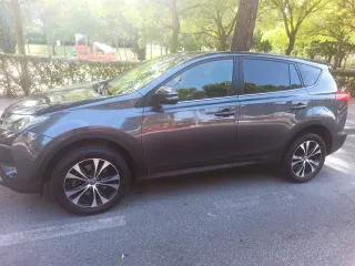 Toyota RAV4 2015