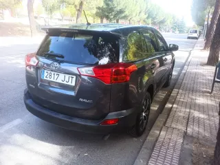 Toyota RAV4 2015