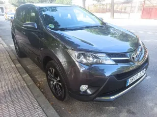 Toyota RAV4 2015