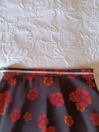 (S 36) Falda fluida de estampado floral mango