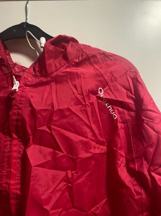 Chubasquero Quechua Rojo Mujer