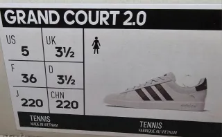 Zapatillas Adidas Blancas y Marrones
