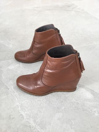 Botines de piel marrones