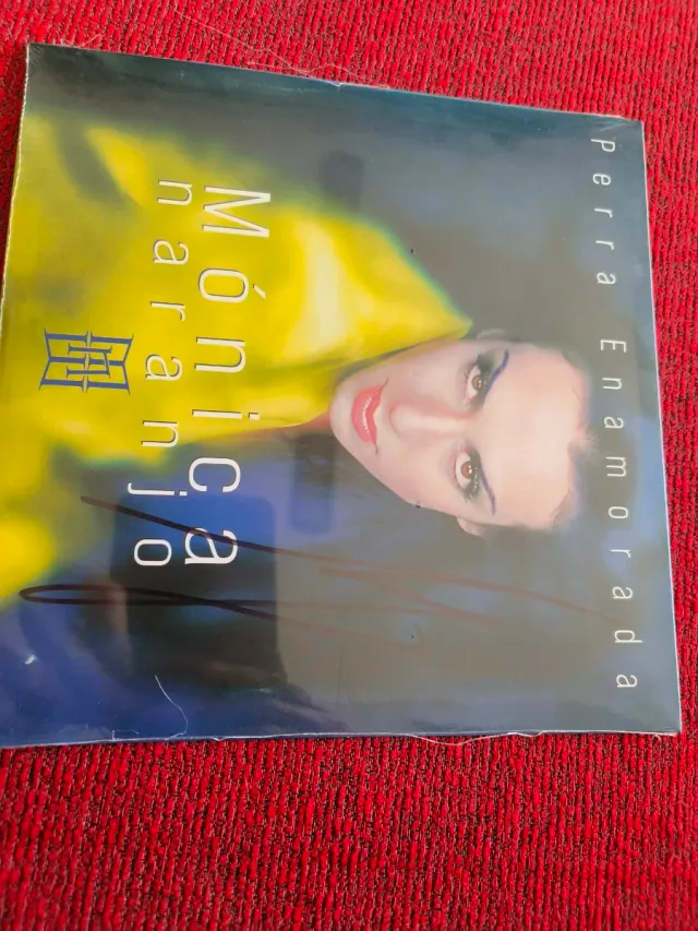 Mónica Naranjo Perra Enamorada Firmado Edición Lim