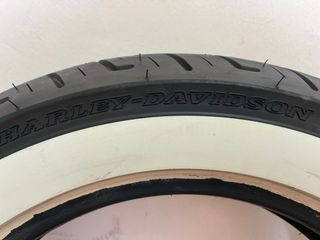Neumático Dunlop Harley Davidson Blanco