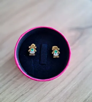 Pendientes Tous Sweet Dolls
Color: Oro y Circonita