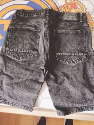 Pantalones vaqueros cortos Pull&Bear negros rotos