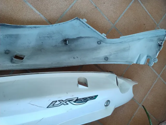 FIANCHETTI POSTERIORI CARENE PEUGEOT LXR 200