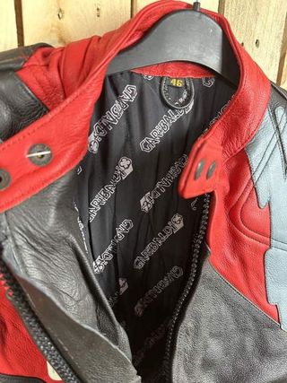 CHAQUETA T-S MOTO GARIBALDI ROJO 