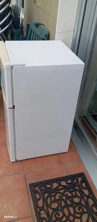 Nevera pequeña con congelador