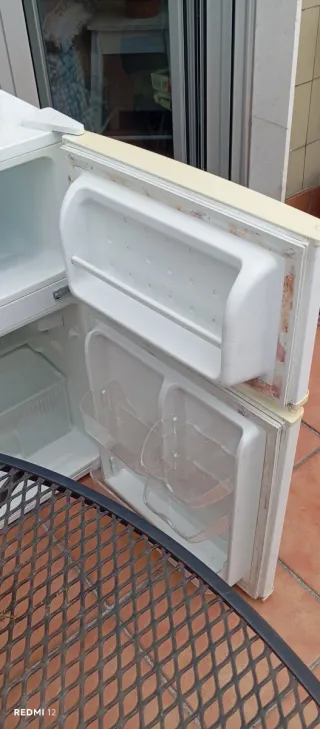 Nevera pequeña con congelador
