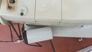 Máquina de coser Singer 258