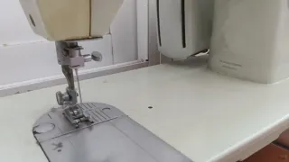 Máquina de coser Singer 258