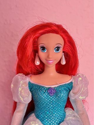 Barbie Ariel Disney Holiday Princess La Sirenita