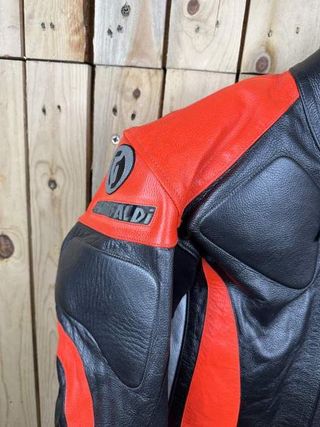 CHAQUETA T-L DE MOTO COMPETICION GARIBALDI ROJO 