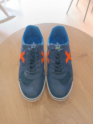 Zapatillas Munich niño azul y naranja
