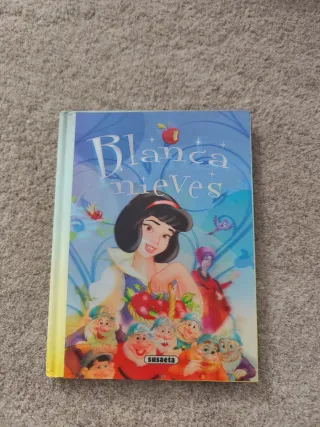 Libro 2 cuentos Blancanieves y Bambi