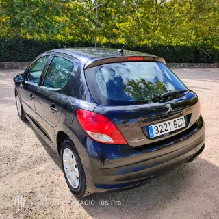 Peugeot 207 2010