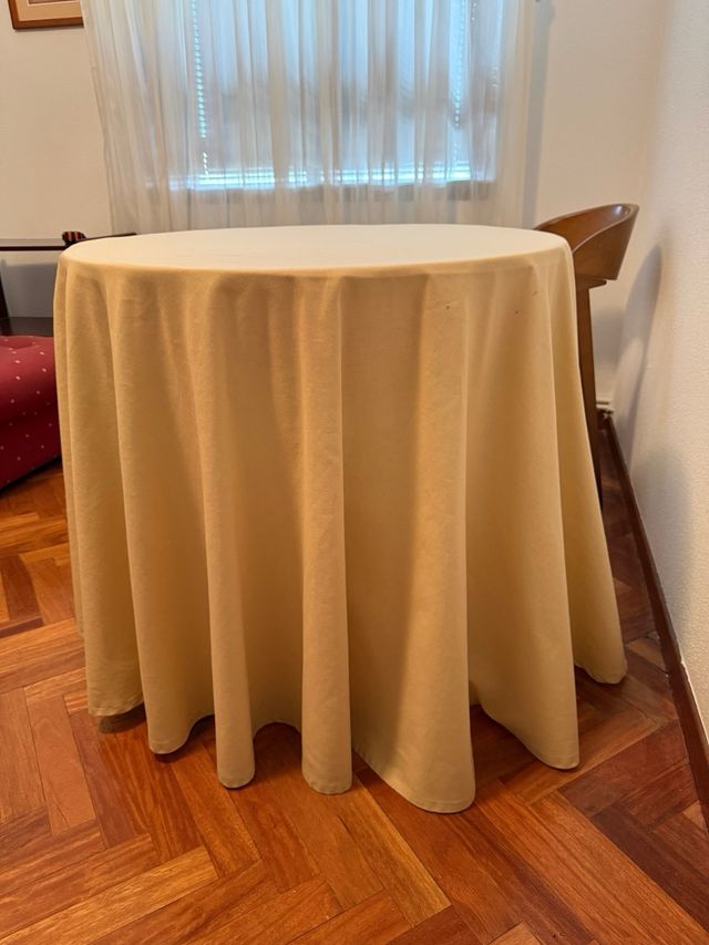 Mesa camilla redonda tela beige . diámetro 80cm