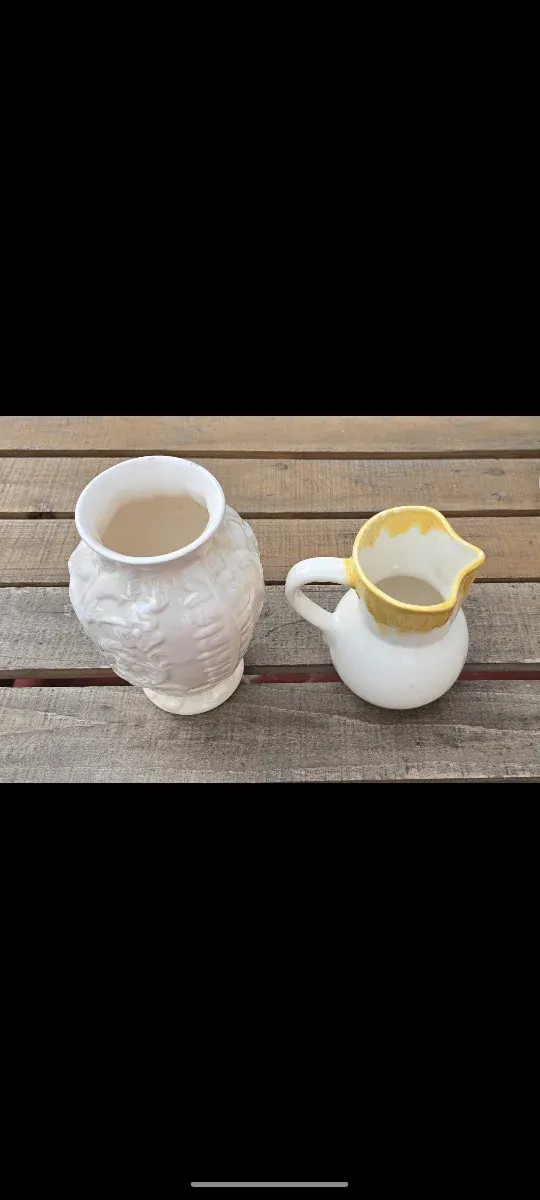 Vaso e caraffa in ceramica