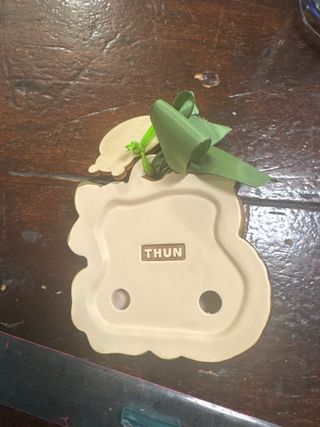 Gufo decorativo con quadrifoglio e coccinella