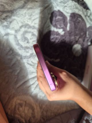 iPhone 16 Plus Rosa/Morado