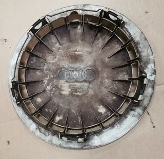 (84) Tapacubos 14" Audi original 