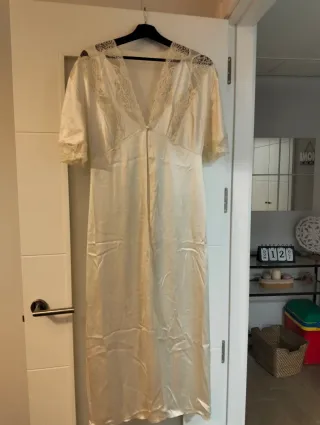 Bata de novia diseño único